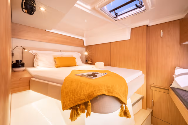 5_Yellow_double_cabin_15192c297f