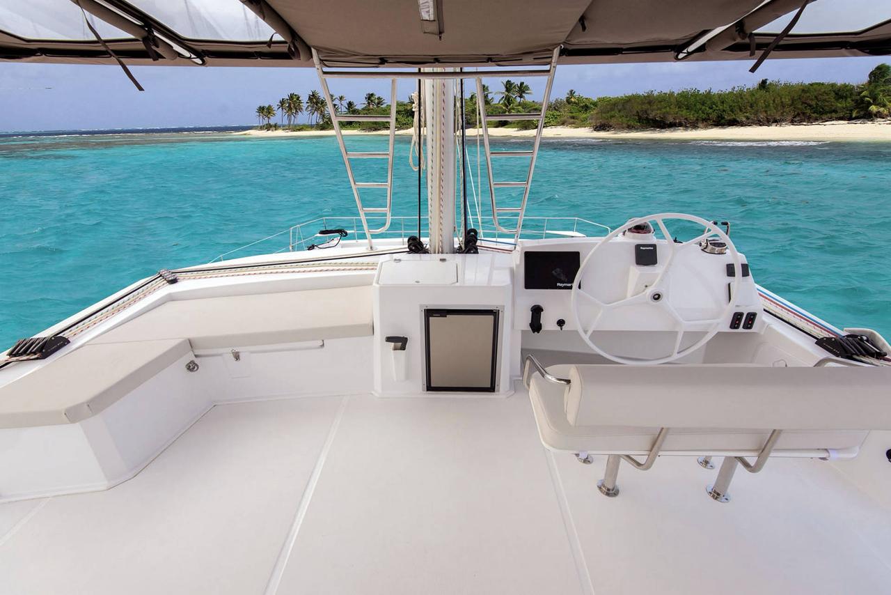 Catamaran Exterior
